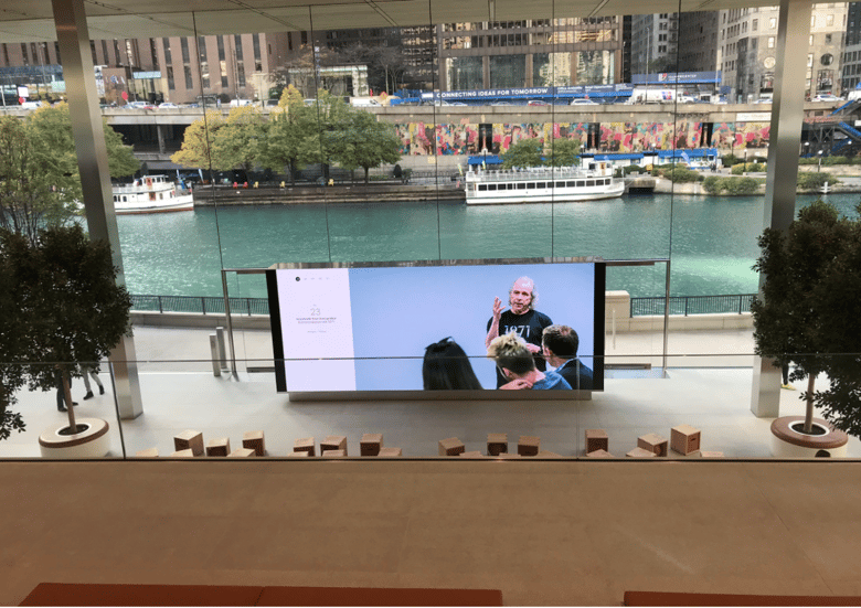 apple-store-chicago.png