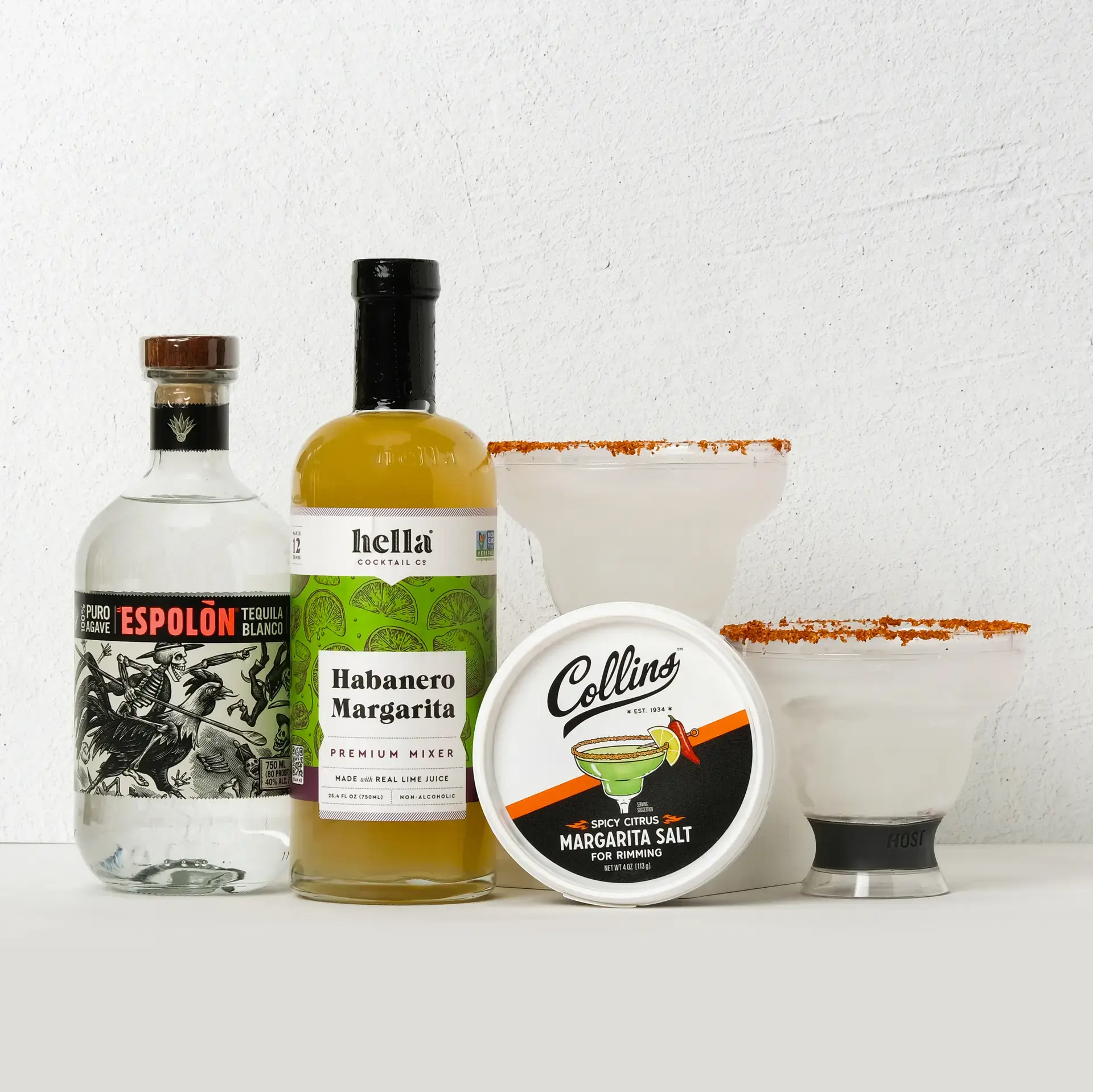 Spice-Margarita-Deluxe-Cocktail-Kit-Lifestyle-v1